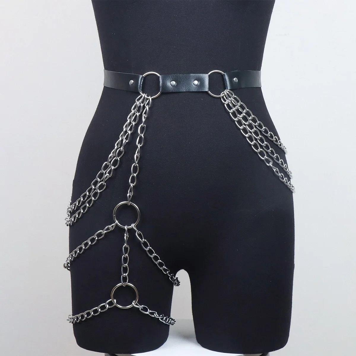 Harness na talię i udo z łańcuszkami Aquila-lauranapl.com