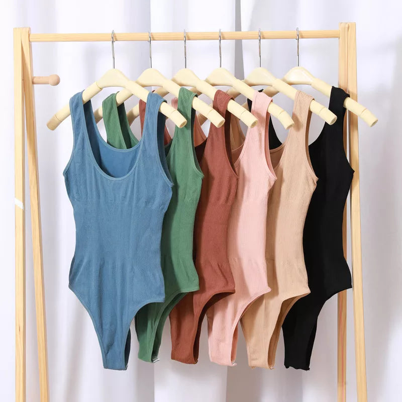 Modelujące body Serpens-lauranapl.com