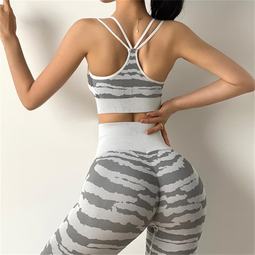 Komplet sportowy top+leginsy Caelum-lauranapl.com