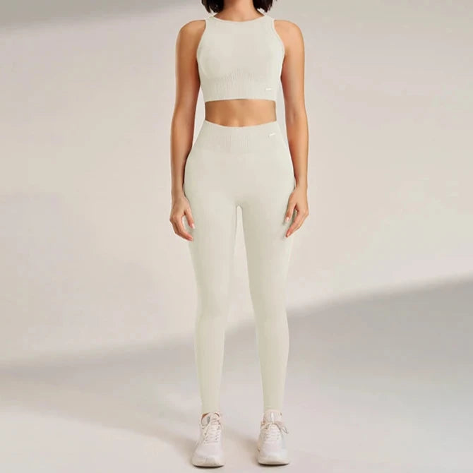 Komplet odzieży sportowej Norma-lauranapl.com