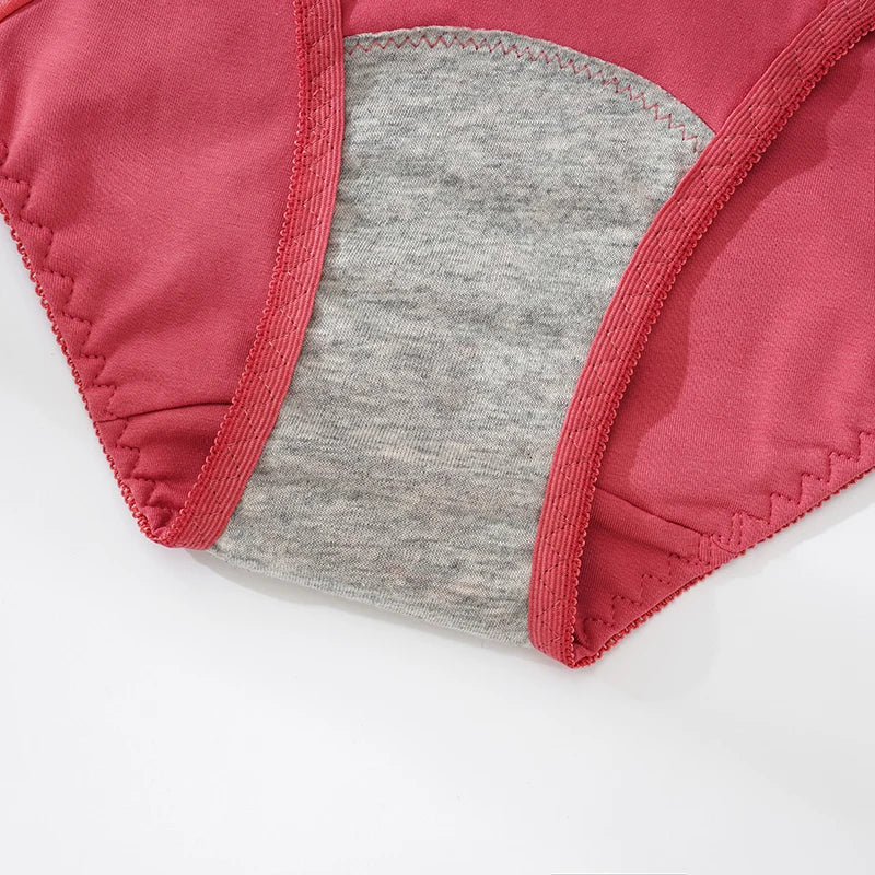 Figi menstruacyjne z koronką Camelopardalis-lauranapl.com