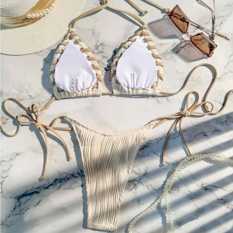 Kostium kąpielowy bikini z ozdobnymi sznureczkami Caelum-lauranapl.com