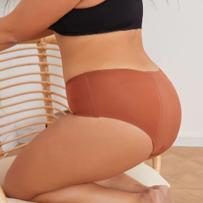 Bezszwowe figi menstruacyjne Leo Minor-lauranapl.com