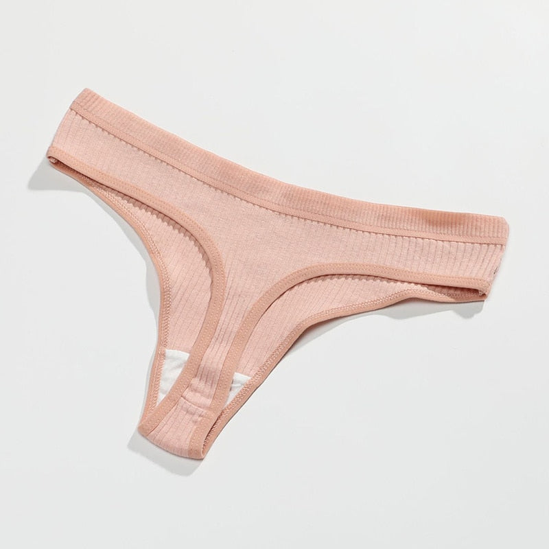 Stringi w pionowe paskiCygnus-lauranapl.com