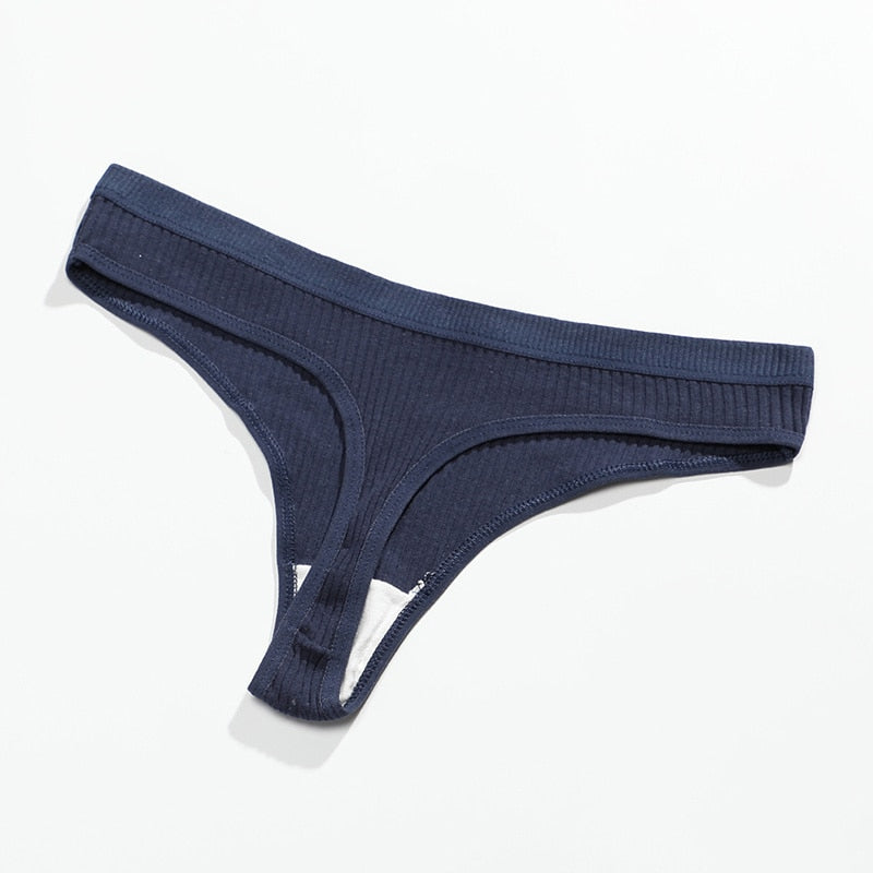 Stringi w pionowe paskiCygnus-lauranapl.com